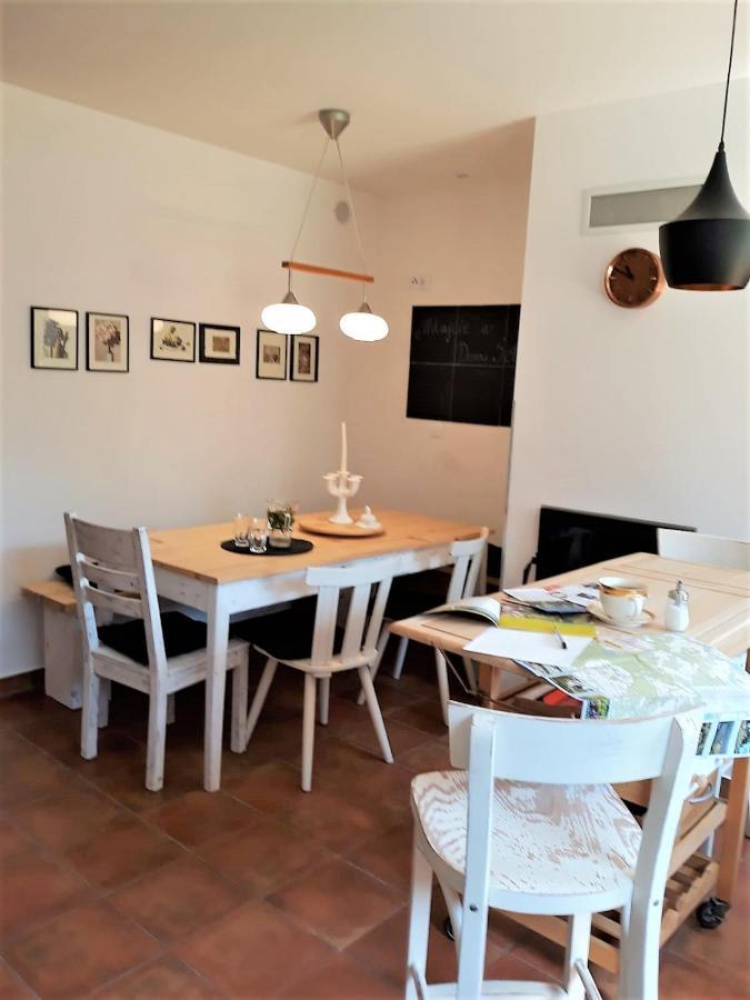 Dom Sztuk - House Of Arts Apartment Miedzyrzecz Luaran gambar