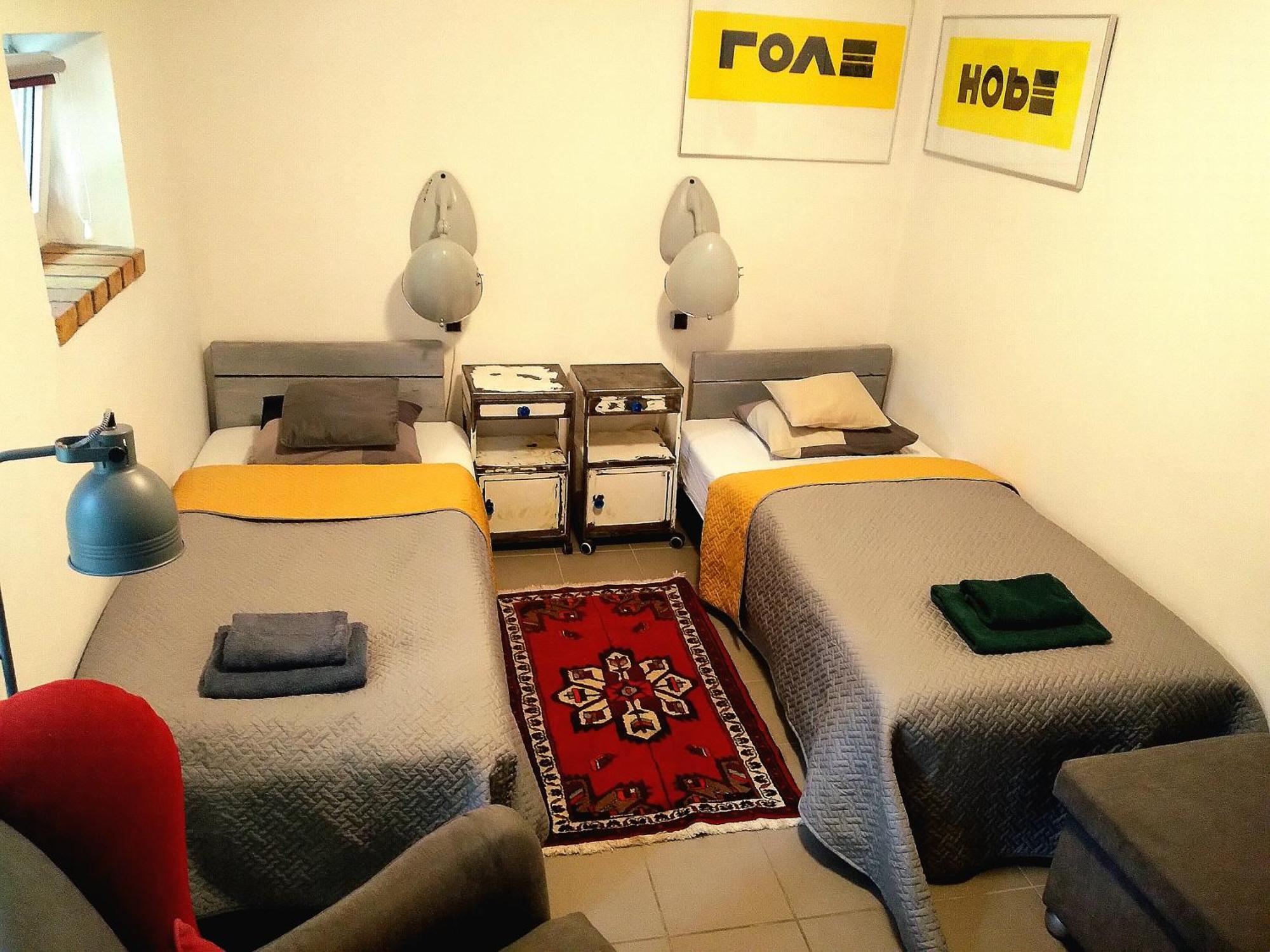 Dom Sztuk - House Of Arts Apartment Miedzyrzecz Luaran gambar